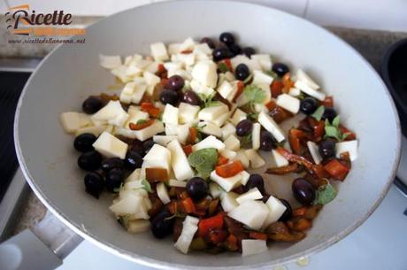 peperoni, scamorza, acciughe