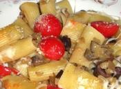 Rigatoni forno melanzane, ciliegini olive piccanti