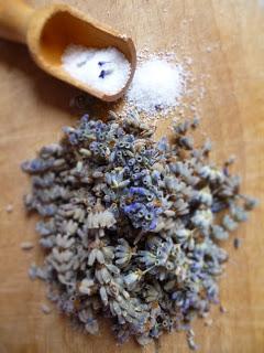 Zucchero profumato alla lavanda