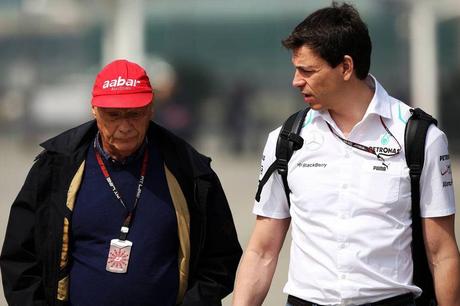 Niki_lauda_Toto_Wolff_GPCina_2013