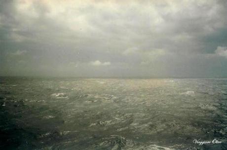 Un agitato Oceano Indiano