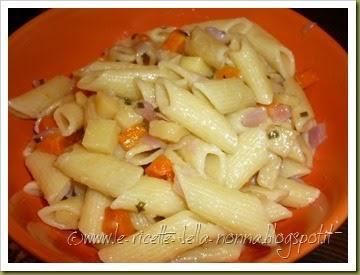 Penne con patate, carote, cipolla, erba cipollina e peperoncino fresco (8) Penne con patate, carote, cipolla, erba cipollina e peperoncino fresco (8)