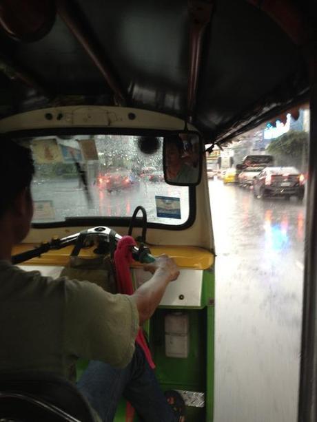 18 ore da turisti a Bangkok: tutto il visitabile (e anche qualcosa in più) in una giornata a passeggio per la capitale della Thailandia 18 ore da turisti a Bangkok: tutto il visitabile (e anche qualcosa in più) in una giornata a passeggio per la capitale della Thailandia