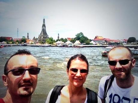 18 ore da turisti a Bangkok: tutto il visitabile (e anche qualcosa in più) in una giornata a passeggio per la capitale della Thailandia 18 ore da turisti a Bangkok: tutto il visitabile (e anche qualcosa in più) in una giornata a passeggio per la capitale della Thailandia