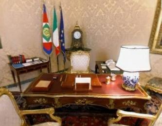 L'Innominabile comprende “i turbamenti e le preoccupazioni dei pidiellini” e apre alla “grazia”. Silvio soddisfatto a metà: “Si vota”