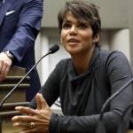 Halle Berry testimonia per la legge anti-paparazzi: “Basta foto ai nostri figli”