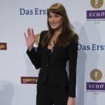 Carla Bruni, intruso in casa: “Voleva assolutamente vederla”