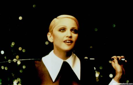 madonna-erotica-video-set-0001