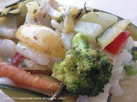 Filetto di merluzzo al cartoccio con fantasie di verdure e... buon ferragosto!