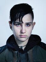 Bex Taylor Klaus nel cast di Arrow Bex Taylor Klaus Arrow 