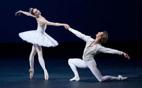 Olga Smirnova and Semyon Chudin in Diamonds