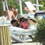 Antonella Mosetti e Matteo guazzo coccole e relax in Costa Smeralda 02