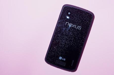 Le ultime voci su Nexus 5: Novità, specifiche, data di rilascio