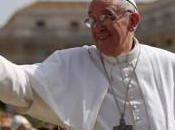 Papa Francesco prega fine delle violenze Egitto risponde alla lettera fedele