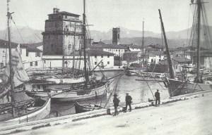 Viareggio - Torre Matilde - Foto tratta da Nuova Viareggio Ieri -N.11-marzo 1994