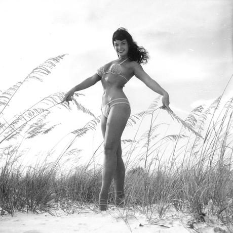 bettie page beach 01