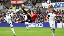 [VIDEO] Van Persie, super gol contro lo Swansea: rovesciata da applausi