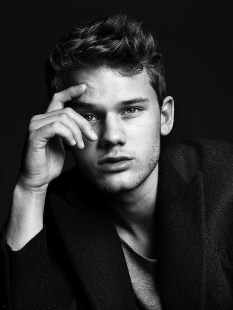 jeremy irvine