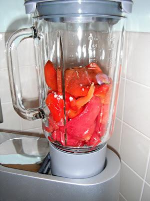 Un cucchiaio rosso di freschezza ovvero Gazpacho