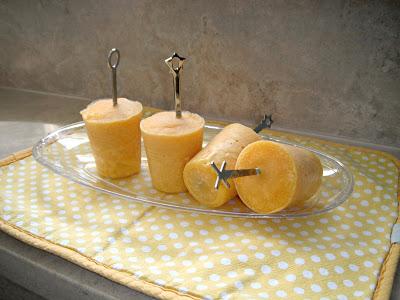 Lassi su stecco alias sorbetto al mango e yogurt!