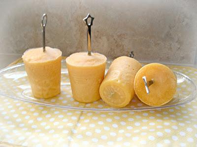 Lassi su stecco alias sorbetto al mango e yogurt!