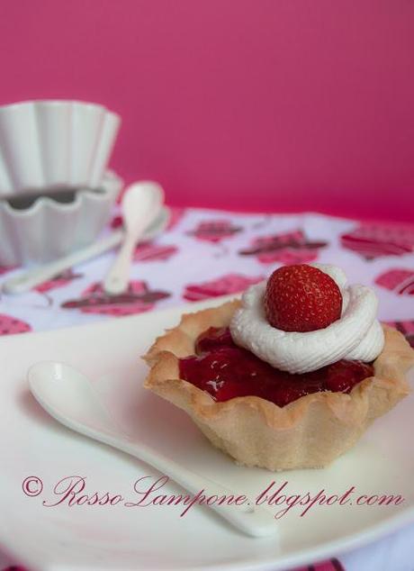 MINI PIE ALLE FRAGOLE