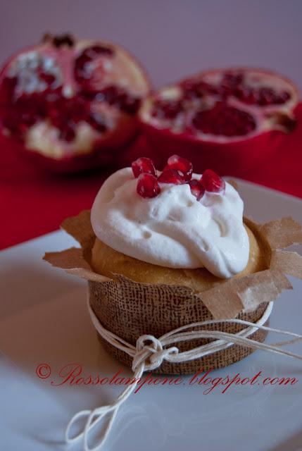 PANETTONCINI AL MELOGRANO