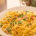 Ricette di primi: tagliolini al salmone con piselli