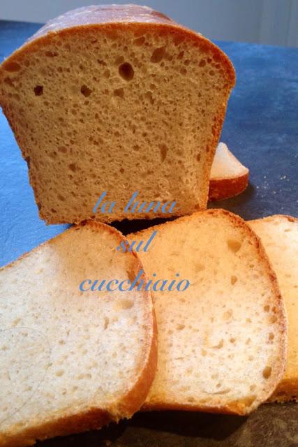 PANE IN CASSETTA CON PASTA MADRE IDEALE PER TOAST