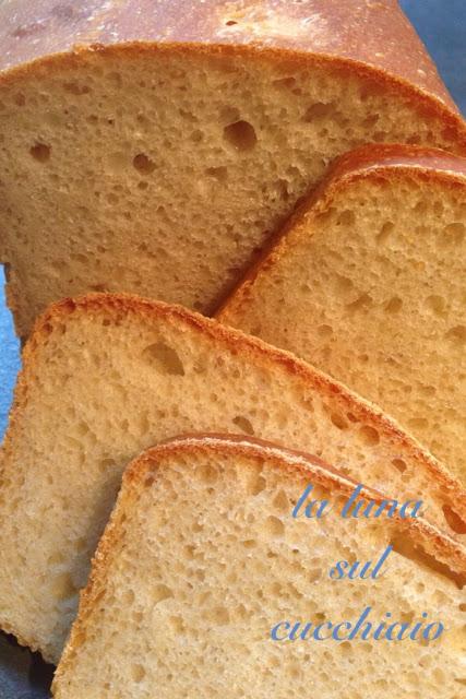 PANE IN CASSETTA CON PASTA MADRE IDEALE PER TOAST