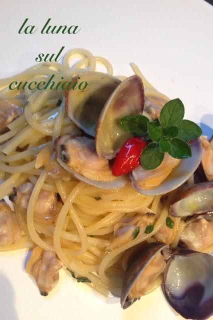 SPAGHETTI ALLE VONGOLE SPECIALI