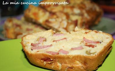 Plumcake wustel, olive e frutta secca