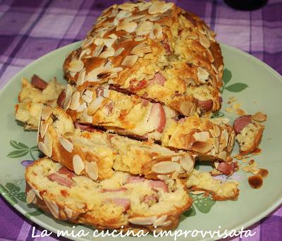 Plumcake wustel, olive e frutta secca