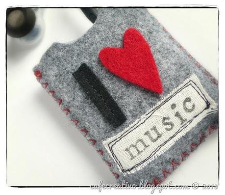 cafe-creativo - big shot - ipod case felt - porta lettore in feltro