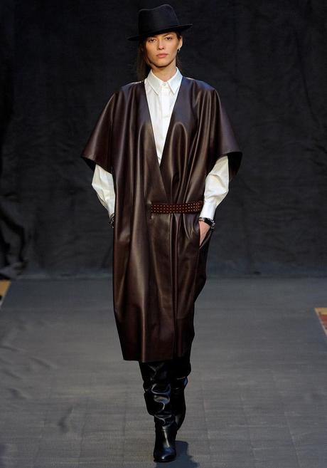 hermes-rtw-fw2012-runway-003_145734321152