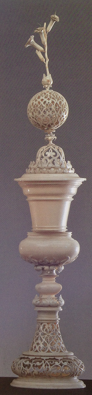 Diafane Passioni, vaso ornamentale, avorio tornito, Firenze, mostre