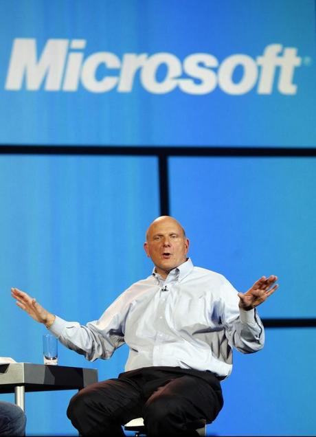 Microsoft, finisce l'era Ballmer:  tredici anni segnati da molti flop