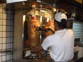 800px-Shawarma.JPG