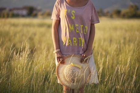 smilingischic, fashion blog, outfit campo di grano, it's time to party, cappello di paglia a falda larga , mood romantico