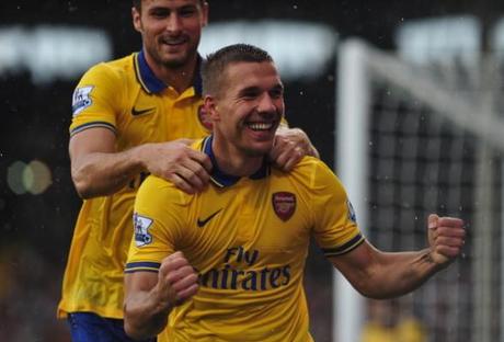 Fulham-Arsenal 1-3, doppio Podolski e i gunners rompono il ghiaccio in Premier