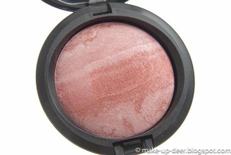 MAC LUST Mineralize Skinfinish (Tropical Taboo)