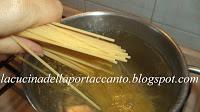 Spaghetti poveri con salsa salernitana