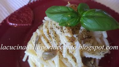 Spaghetti poveri con salsa salernitana