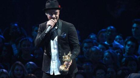 C 2 aperturasezioni 3838 foto1F MTV Video Music Awards, trionfo per Justin Timberlake: vincitori e vinti e lato b di Lady Gaga [Foto]