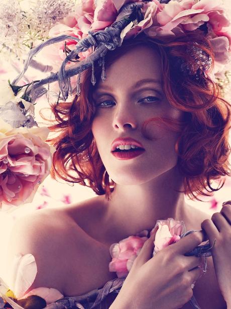 Karen-Elson-by-Alexi-Lubomirski-La-Vie-En-Rose-UK-Harpers-Bazaar-May-2013-9