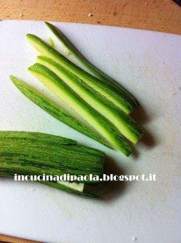 Spaghetti croccanti alle zucchine e tonno