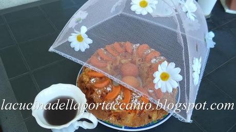 Ciambella morbida alle albicocche fresche e zucchero integrale