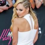 Laura Vandervoort: Ricrea il suo makeup in 15 minuti