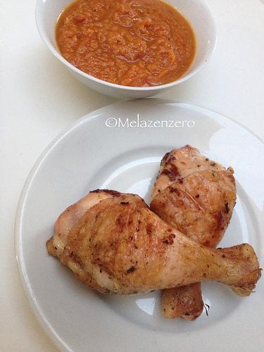 Pollo al barbecue con salsa Dip ai peperoni