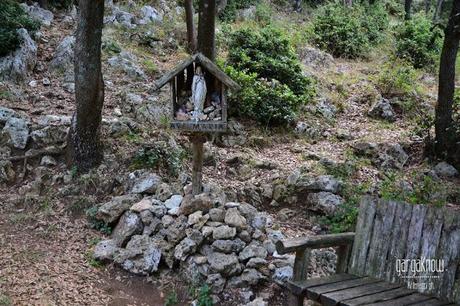 Consigli per il trekking e fotogallery: Abbazia della SS. Trinità di Monte Sacro, Mattinata